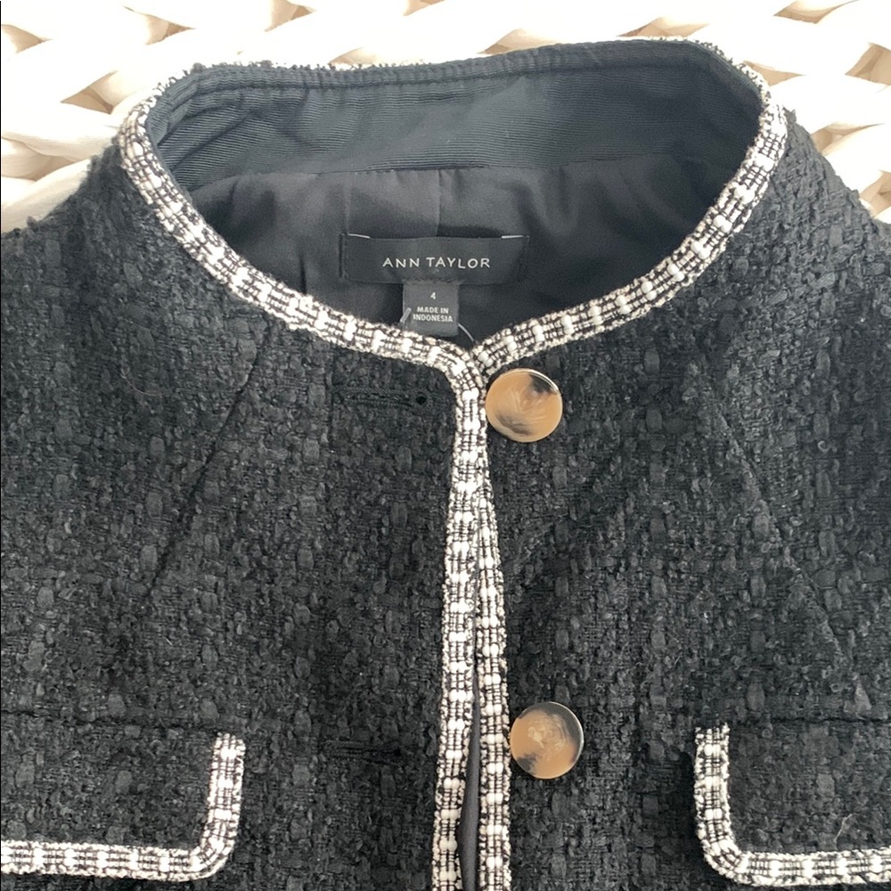 NWT - Ann Taylor Black Tweed Jacket/Blazer with White Trim - Picture 5 of 7